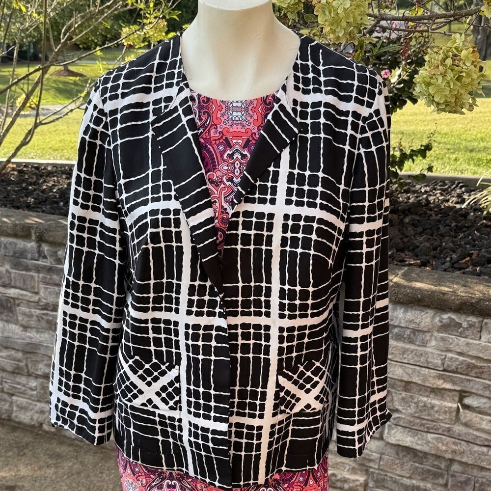 Pendleton Black and White 100% Silk Women's Jacket size 12